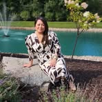Bee Lee - Facebook