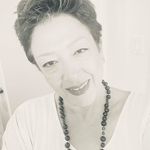 Bee Love - @bee_the_universe - Instagram