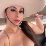 Bee Martinez - @bee.martinez.86 - Instagram