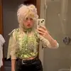Izzy Bee Phillips - @izzybeephillips - TikTok
