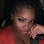 Bee Ray - @lovethatbee - Instagram
