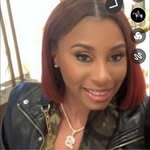 Bee Robinson - @b_da_beauty - Instagram