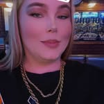 Bee Smith - @yourstruly__bb - Instagram