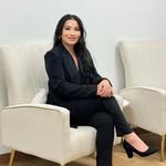 Bee Vang - @beautylikebees - Instagram