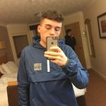 @beewalker97 - Instagram
