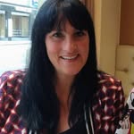 Bee Wood - @beewoodbee - Instagram