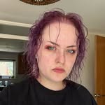 Bee Woods - @cottagecorestreetwhore - Instagram
