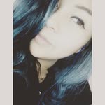 C. B - @belen_morrison - Instagram