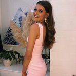 Bella Barlow - Facebook