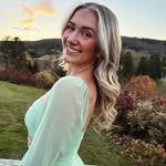 bell - @bella_bartlett - Instagram