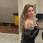 b - @bella.bates - Instagram