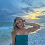 Bella - @bellabeckerr - Instagram
