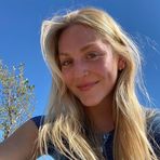 Bella Blake - Facebook