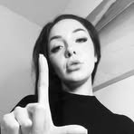 Bella Bond - Facebook