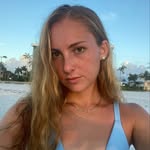 Bella Booth - @bella.booth - Instagram