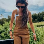 Bella Bradley - @farmerbell_nh - Instagram