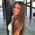 Bella burke 🥰 - @bellaburkes_closet - Instagram