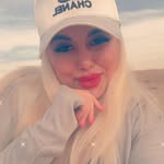 Bella Cabral - @bellacabral60 - Instagram