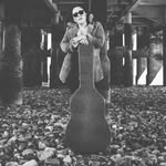 Bella Collins Music - @bellacollinsmusic - Instagram