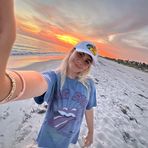 Arabella Combs - Facebook