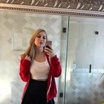 Bella Curry - Facebook