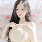 Bella Davidson - Facebook