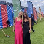 Bella Davidson - Facebook