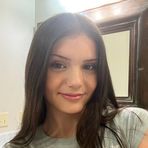 Bella Davidson - Facebook