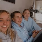 Bella Deckers - @belladeckers - Instagram