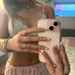 @bellafoote - Instagram