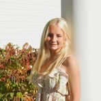 Bella Fowler - Facebook