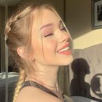 Bella Mills - Facebook
