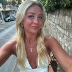 Bella Mills - @bellammills - Instagram