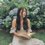 bella noel 🌿🌸✨🤍 - @bella.and.the.bookstack - Instagram