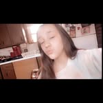 Bella Patterson - @dramatic.brunette6 - Instagram