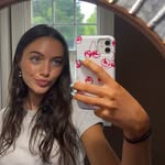 Bella Perry - @bellaperryyyy - Instagram