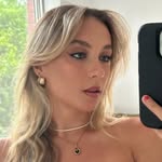 Bella Perry 🧸 - @bellaperrry - Instagram