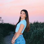 Bella Reeves - Facebook