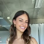 Isabella - @bellareyesvibess - Instagram