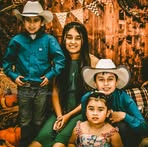 Bella Roman - Facebook