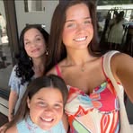 Bella Rowe - Facebook