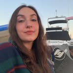 Bella Schilling - Facebook