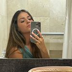Bella - @_bellasimmons - Instagram