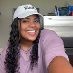 Bella Small - @bellavsmall - Instagram