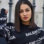 Bella Strong - Facebook