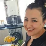Bella Thomson - @walterfavour424 - Instagram