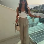 Bella Toth - Facebook