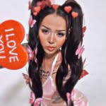 ♕ - @bellatothebee - Instagram