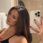 Bella Wall - @isabelladayan - Instagram