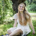 Bella Walton - @bellawm2310 - Instagram